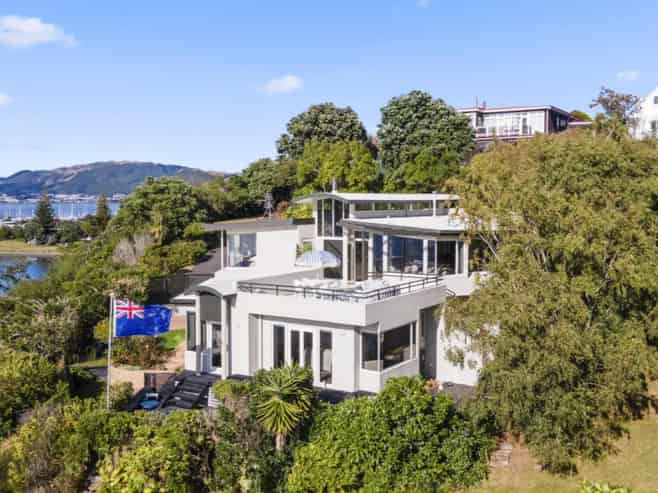 26A Mana View Road, Paremata