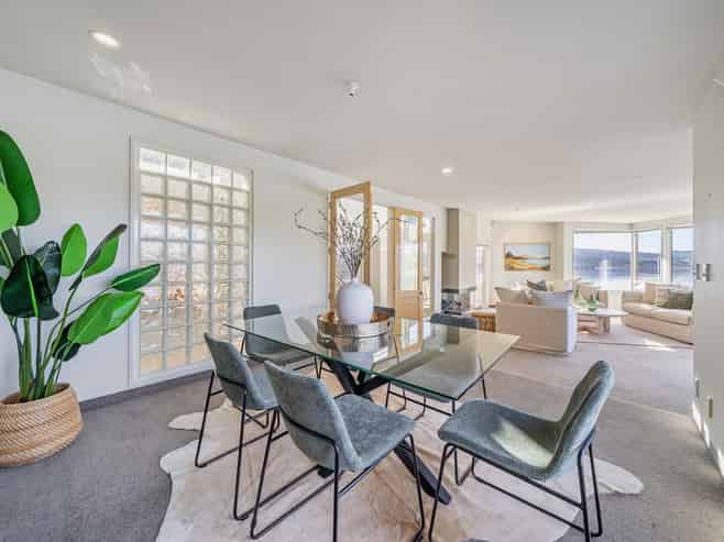 26A Mana View Road, Paremata