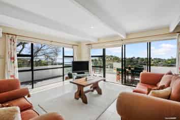 997 Beach Road, Torbay