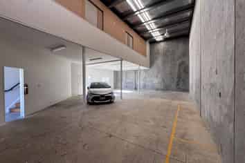 Warehouse with water views and a standout office