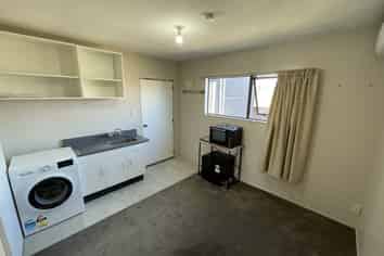 1/325  Main South Road , Hornby