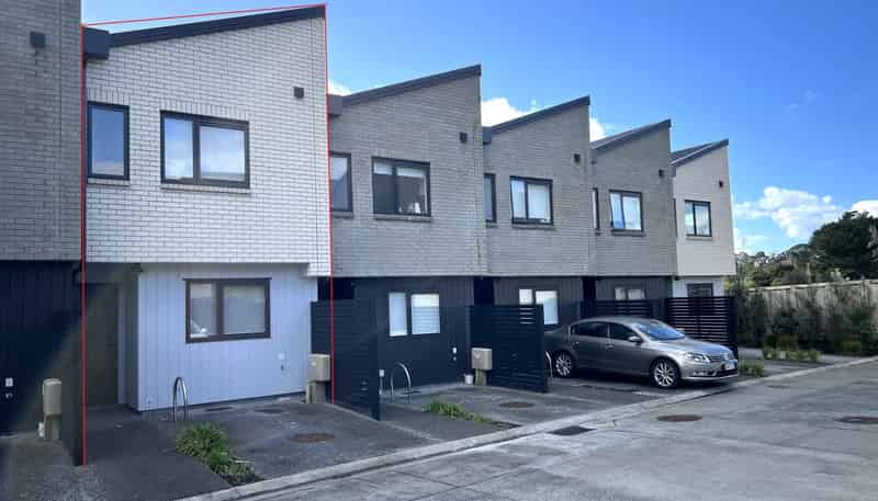 12/28 Westgate Drive, Massey