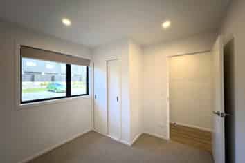 12/28 Westgate Drive, Massey