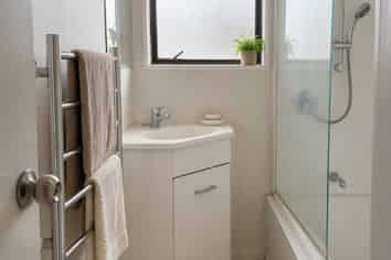 2/141 Finlayson Ave, Clendon Park