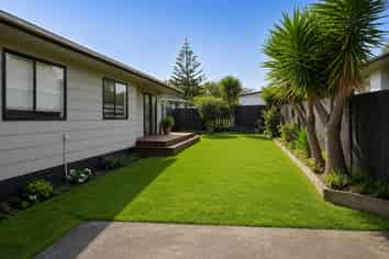 2/141 Finlayson Ave, Clendon Park