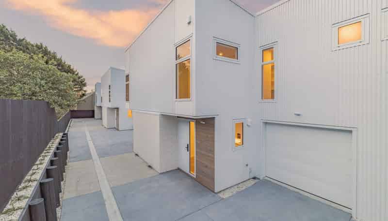 2/12 Fleming Street, North New Brighton