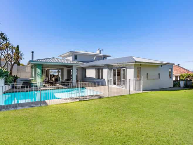 21 Vanessa Crescent, Glendowie