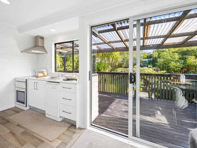 49A Clayburn Road, Glen Eden