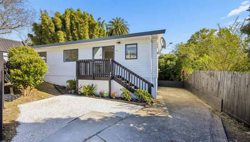 49A Clayburn Road, Glen Eden