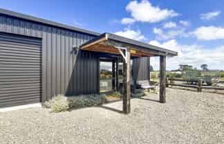 Manawatu / Whanganui - Address withheld