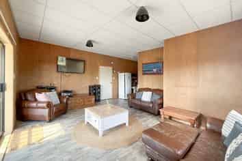 Manawatu / Whanganui - Address withheld