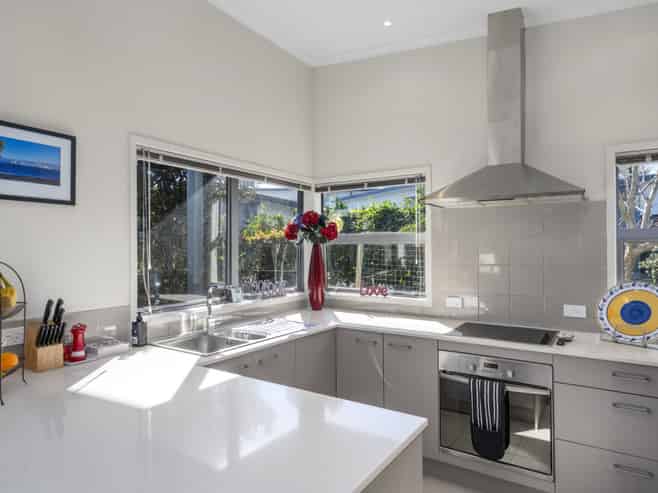 15 Tory Way, Omokoroa