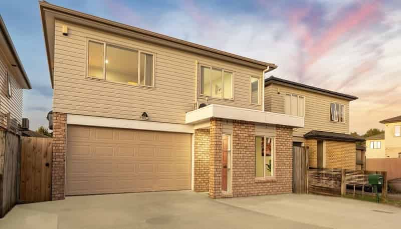 6 Magnolia Place, Flat Bush