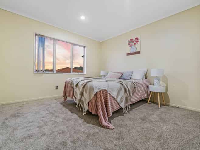 6 Magnolia Place, Flat Bush