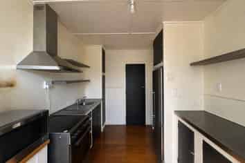 147 Cobham Drive, Hamilton East