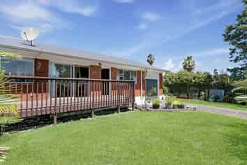 2/2 Chevis Place, Pakuranga