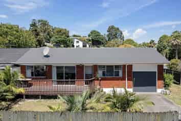 2/2 Chevis Place, Pakuranga