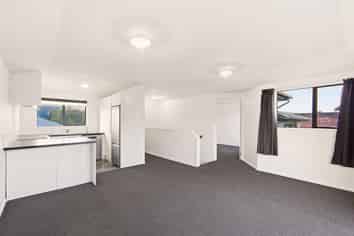 2/23 Austin Street, Sydenham
