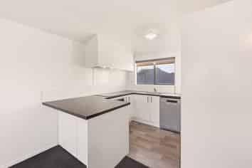 2/23 Austin Street, Sydenham