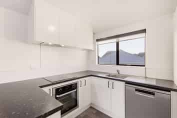 2/23 Austin Street, Sydenham