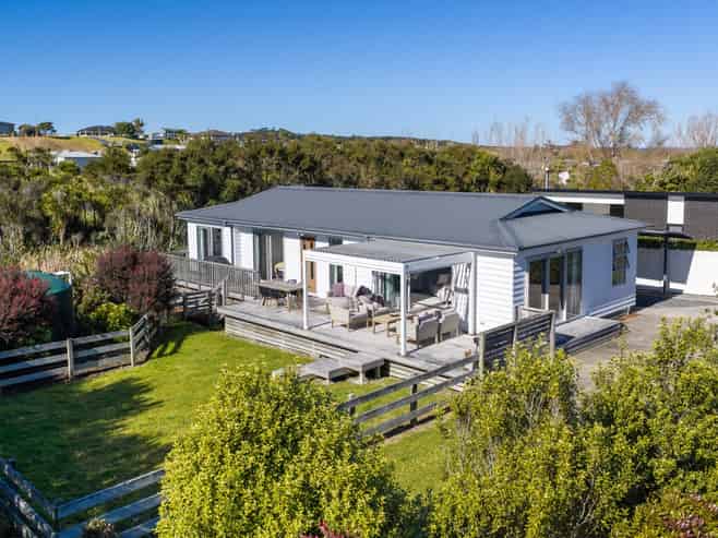 7 Noel Close, Mangawhai Heads