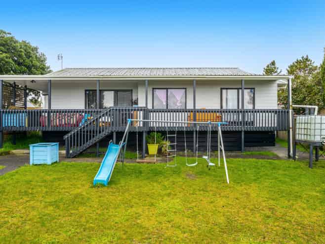 32 Wai Iti Place, Clendon Park