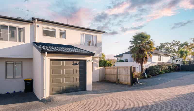 1/34 Fields Parade, Oteha