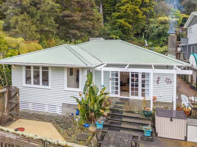 20 Elmslie Road, Pinehaven