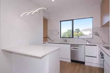 3/15 Thornton Road, Milford