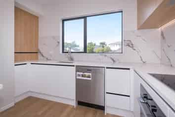 3/15 Thornton Road, Milford