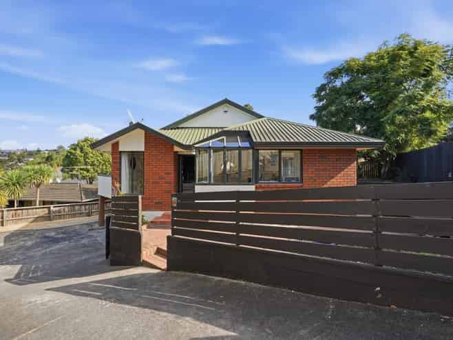 2/18 Stredwick Drive, Torbay