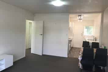 2/188 Captain Springs Road, Onehunga