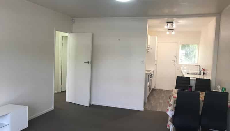 2/188 Captain Springs Road, Onehunga
