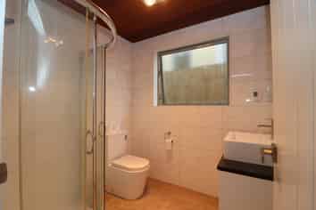 Granny Fla/65 Castlederg Drive, Flat Bush