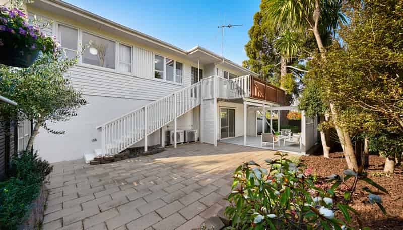 51 Ravenwood Drive, Forrest Hill