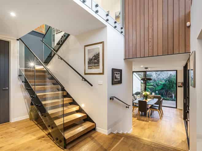  2A Peter Terrace, Castor Bay