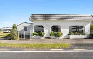 903 East Coast Road, Kaiaua