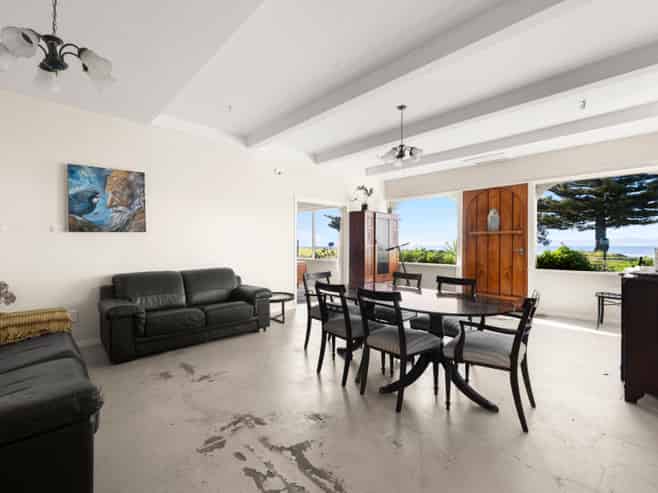 903 East Coast Road, Kaiaua