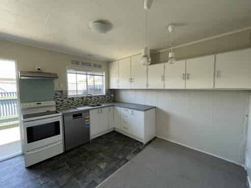 2/24 Coventry Ave, Tamatea