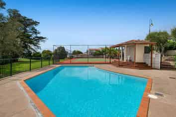 270 Sunset Road, Windsor Park