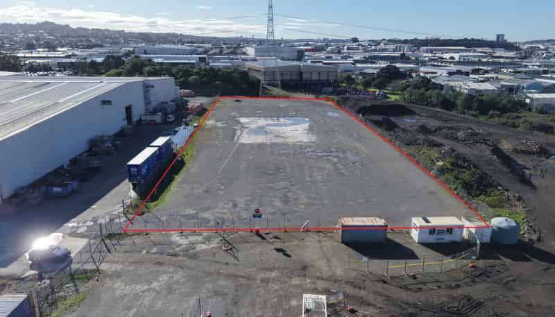 Yard 1/69 Captain Springs Road, Onehunga