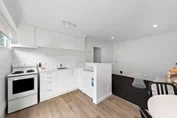 3/2 Westwood Terrace, Saint Marys Bay