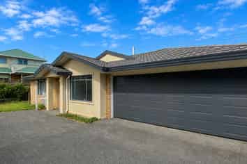 11C Richardson Road, Mount Albert