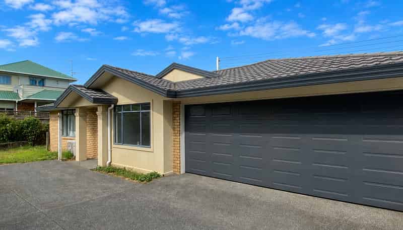 11C Richardson Road, Mount Albert