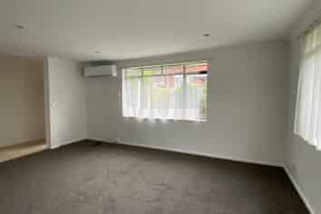 11C Richardson Road, Mount Albert