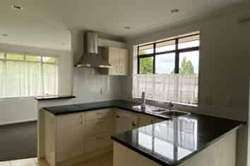 11C Richardson Road, Mount Albert