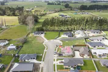 14 Rayner Lane, Marton