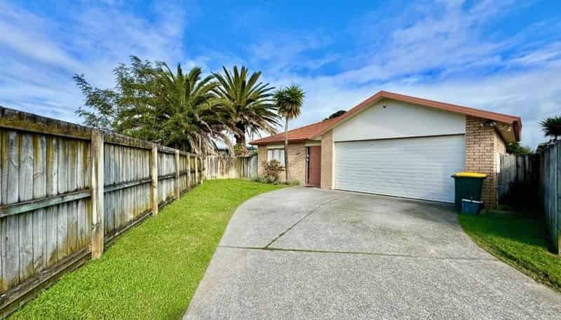 8 Ettrick Lane, Papakura