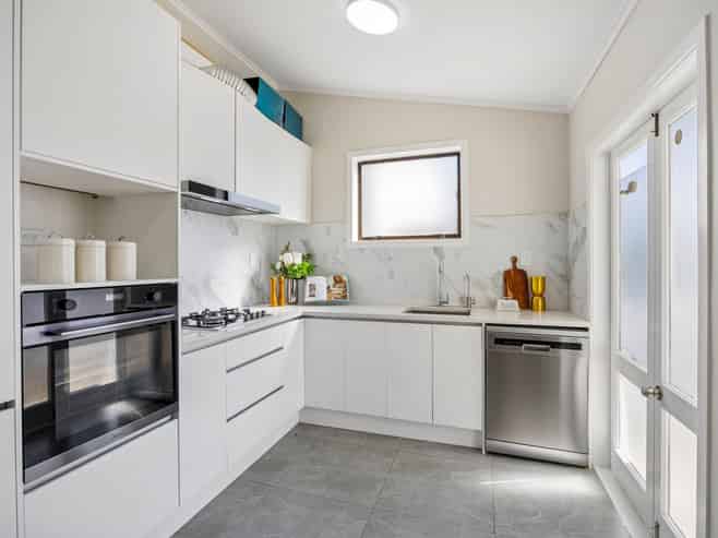 15 Carmen Avenue, Mount Eden