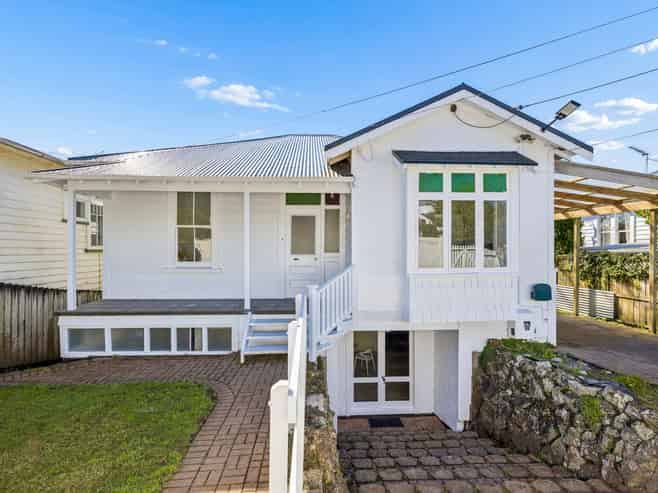 15 Carmen Avenue, Mount Eden